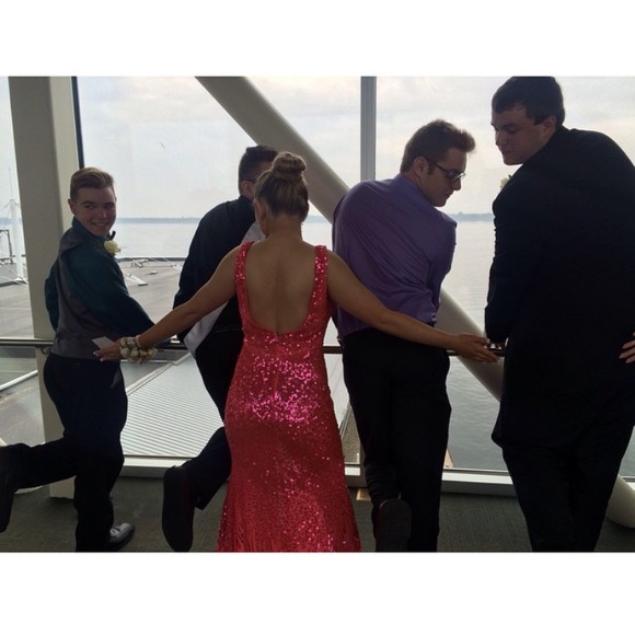 Pink/salmon colored sequence prom dress - Picture 2 of 3